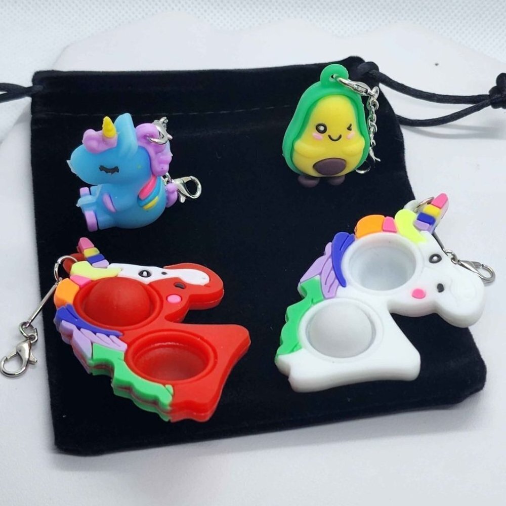 Brand New 4pcs Clips Toys